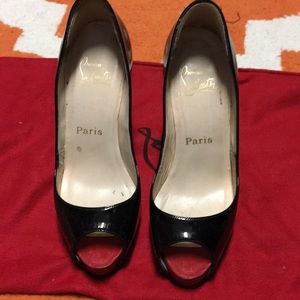 Authentic Christian Louboutin Very Prive Pump
